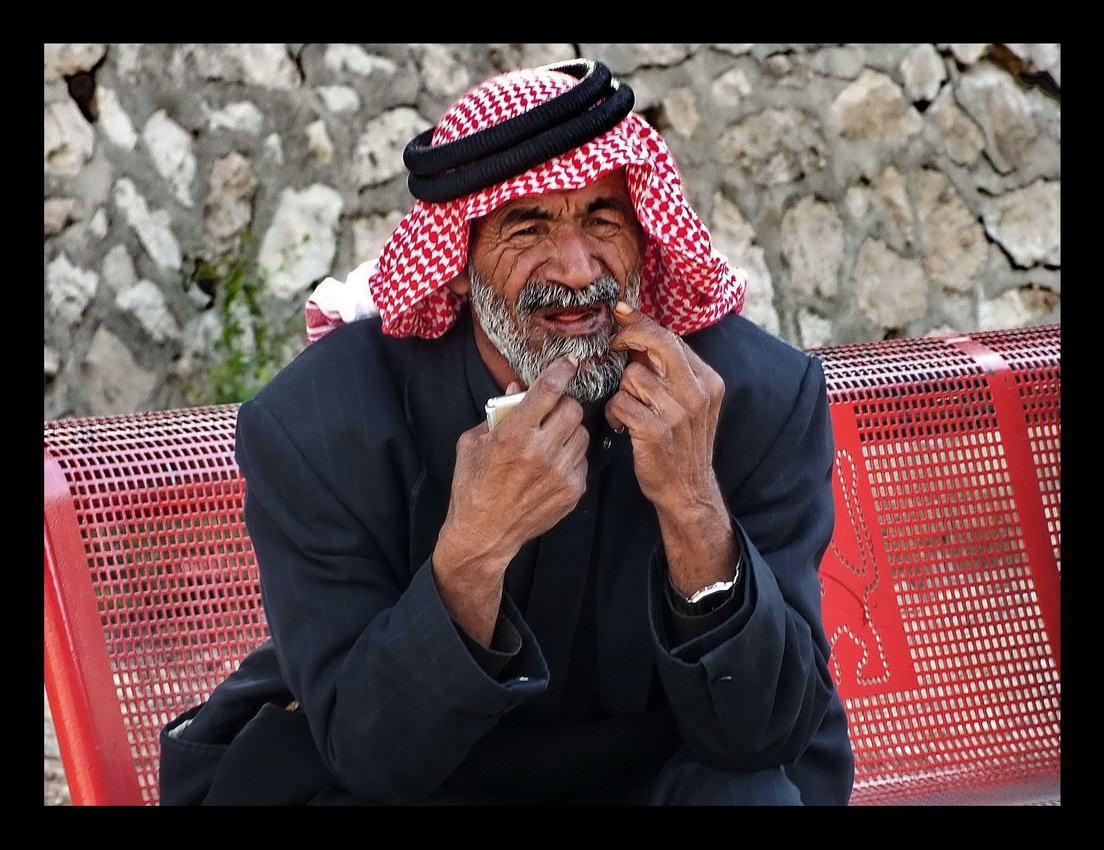 ПОД ЦВЕТ ЛАВОЧКИ..