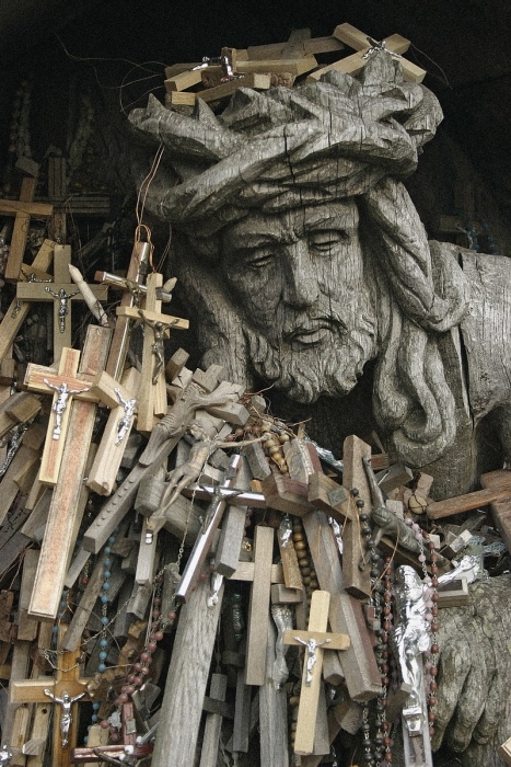 торговец крестами