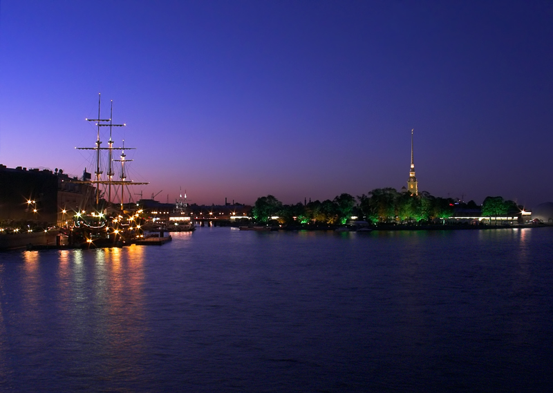 белые ночи... в городе на Неве...