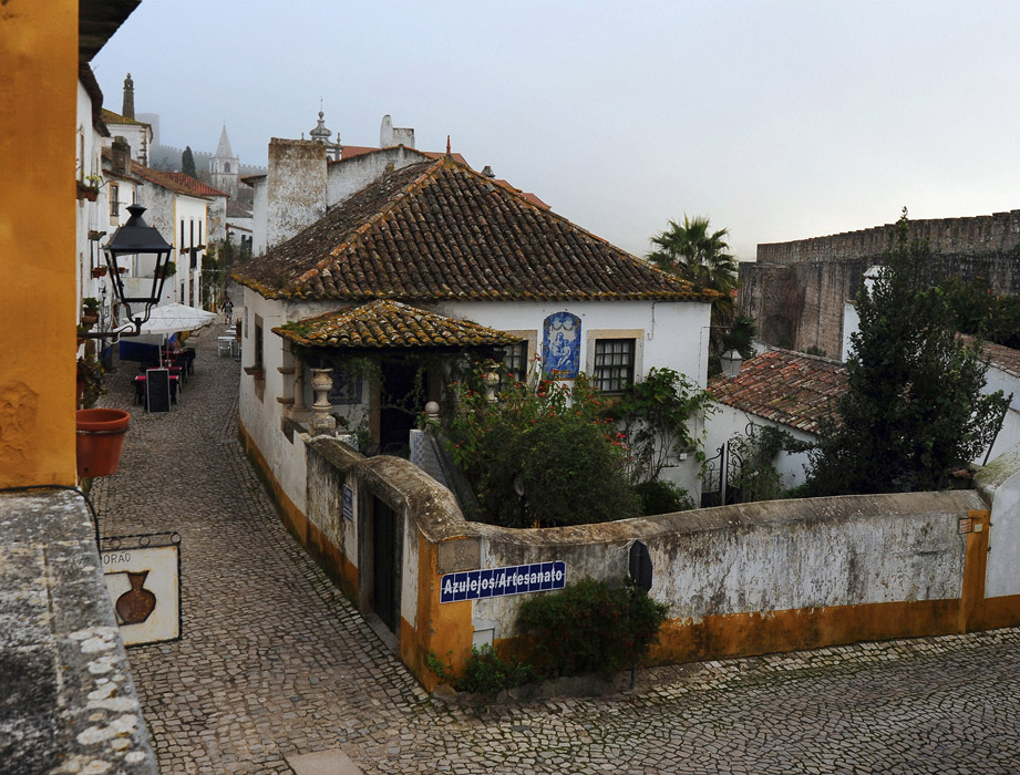 Утро в старом городе