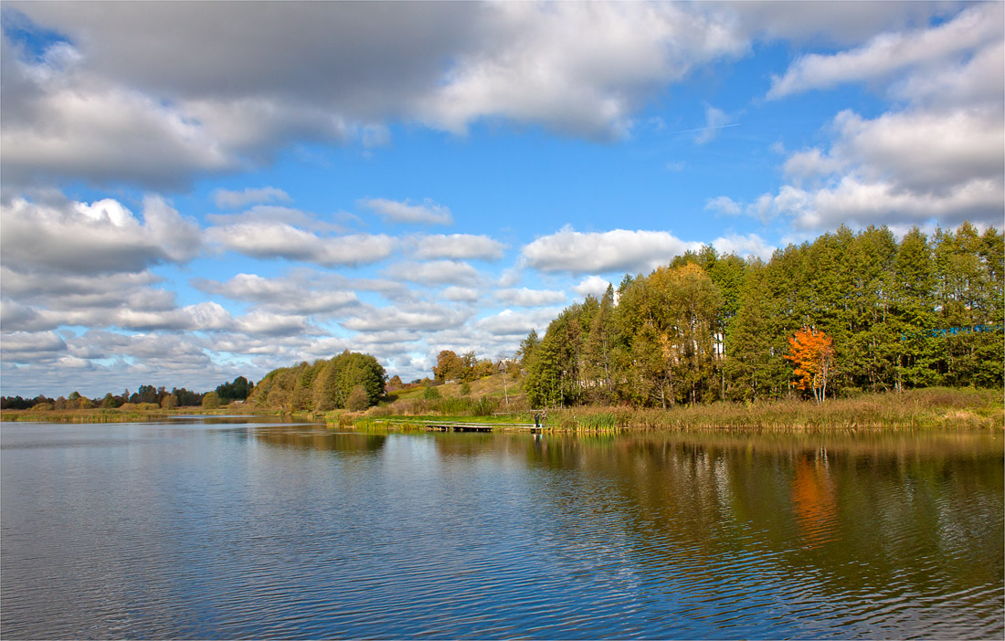 Про рыжий клен, рыбаков и самолет. :)