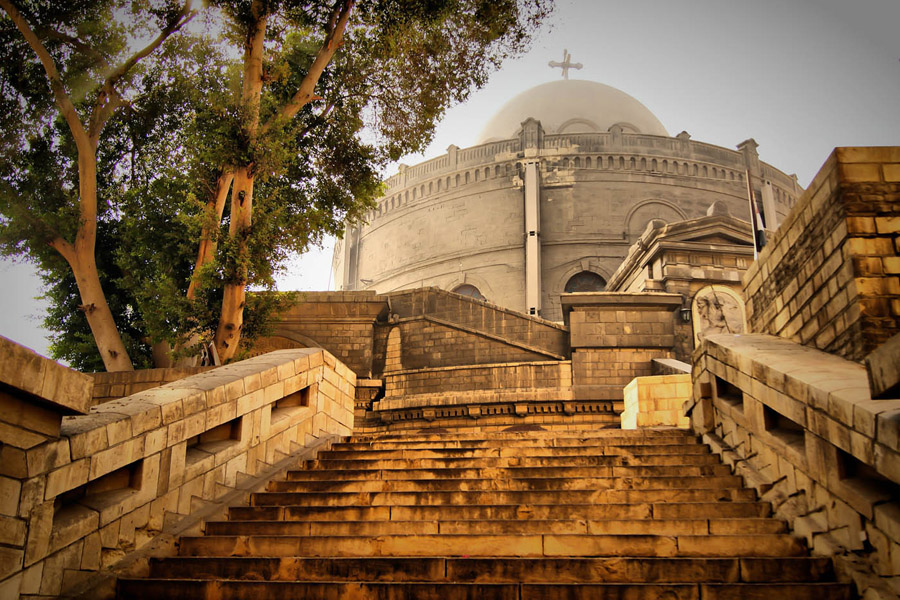 Лестница к храму