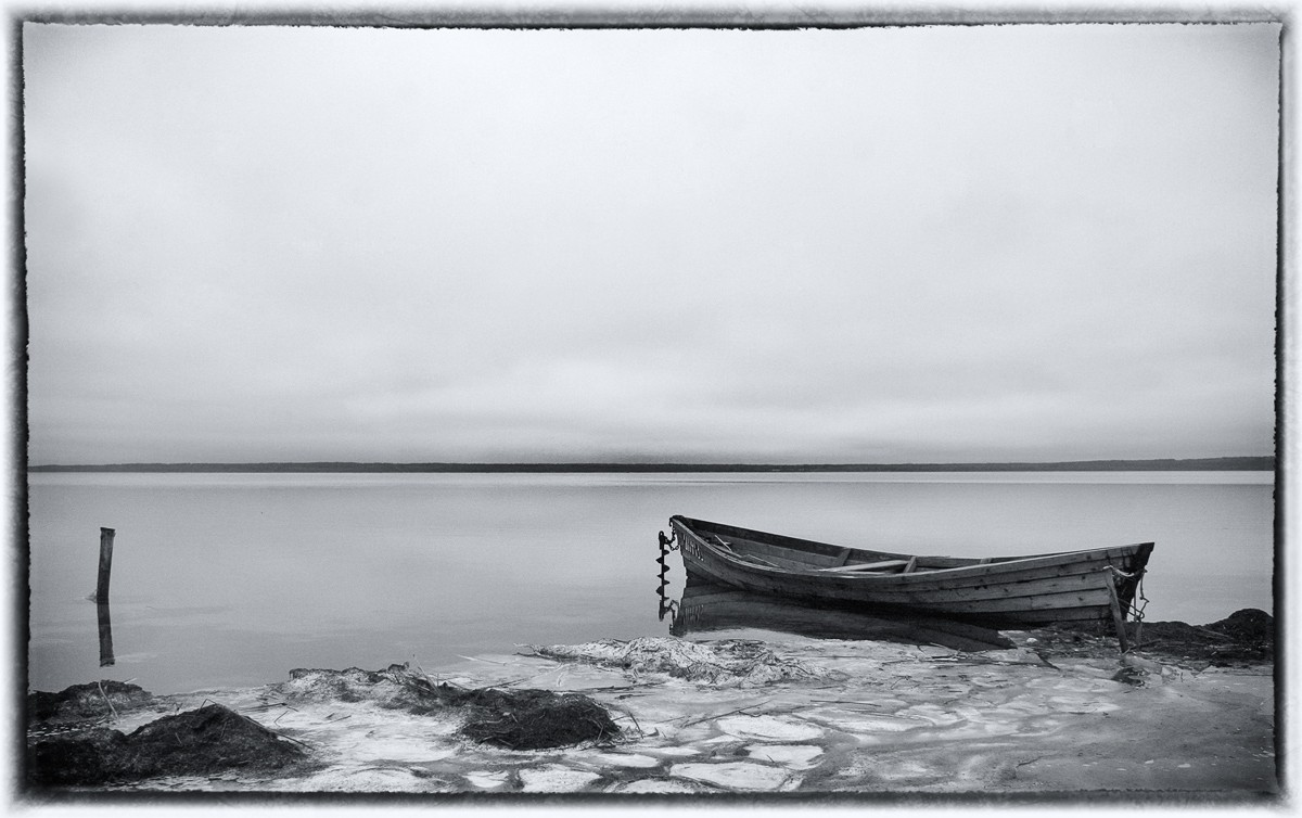 ... и тишина.