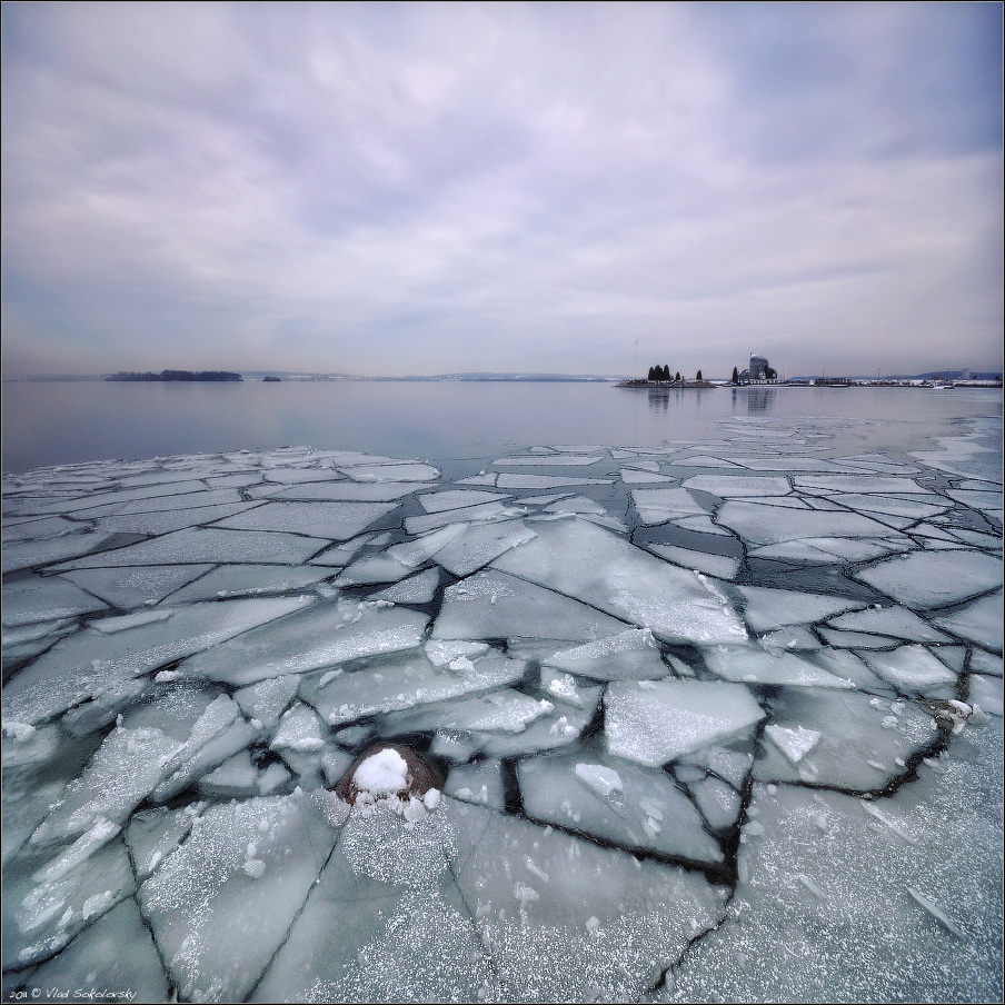/ Перволедье / или / Квадраты Минского моря /