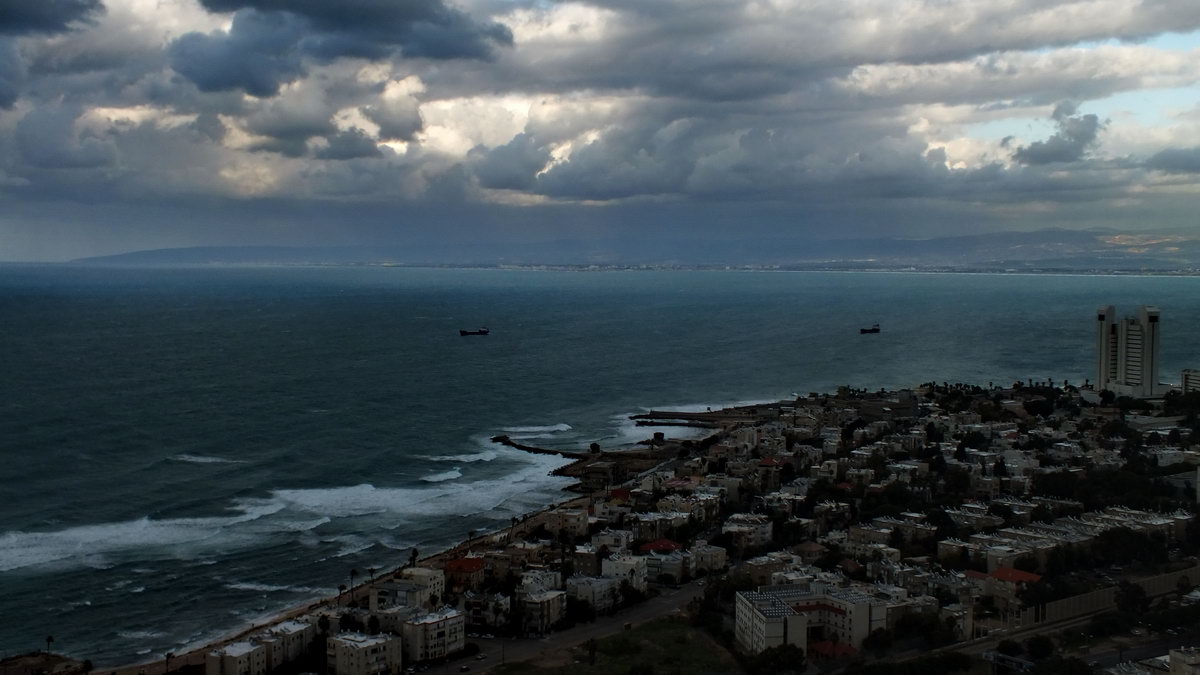 ГДЕ-ТО БЛИЖЕ К ВЕЧЕРУ...