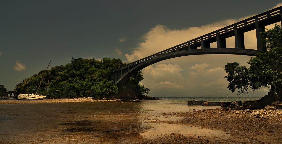 Bridge to nowhere & non floating yacht