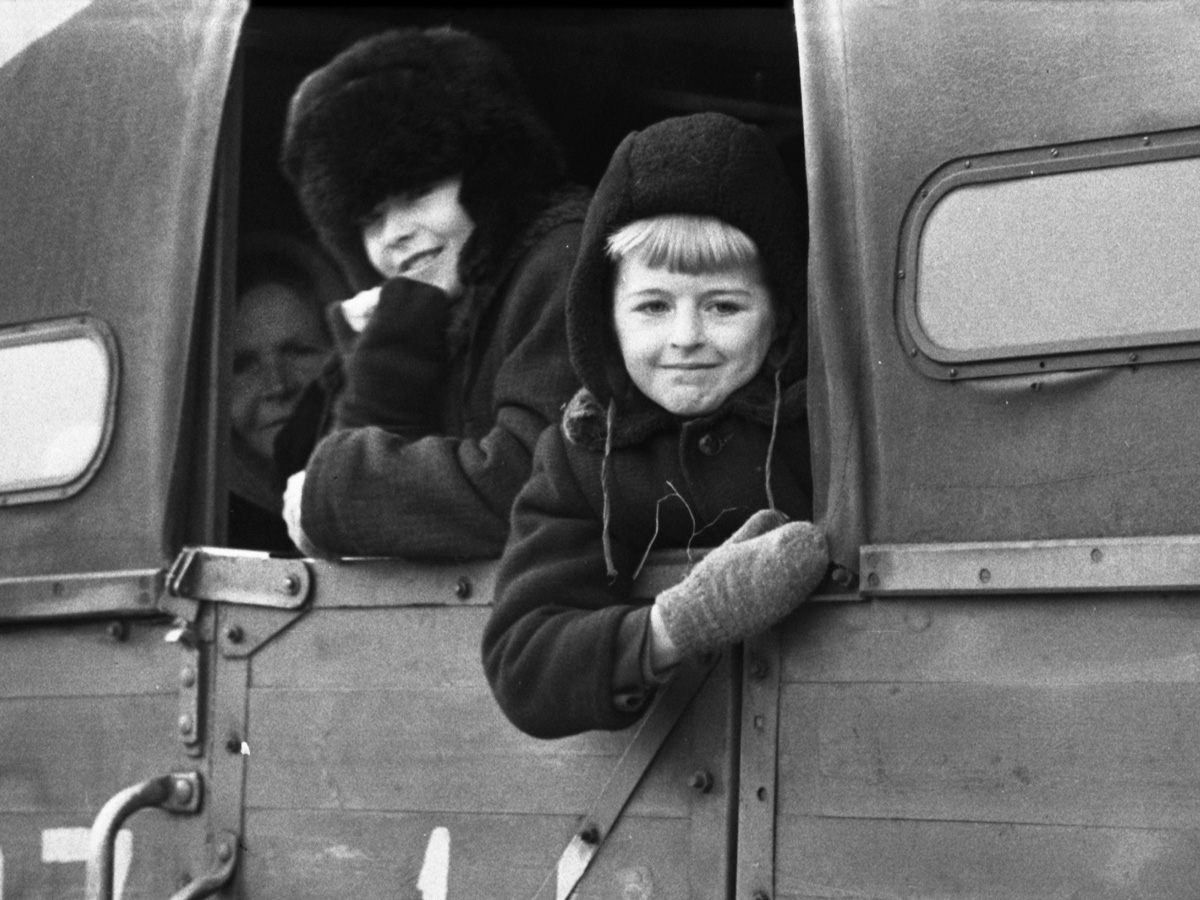 С БАБУШКОЙ В ДЕРЕВНЮ...