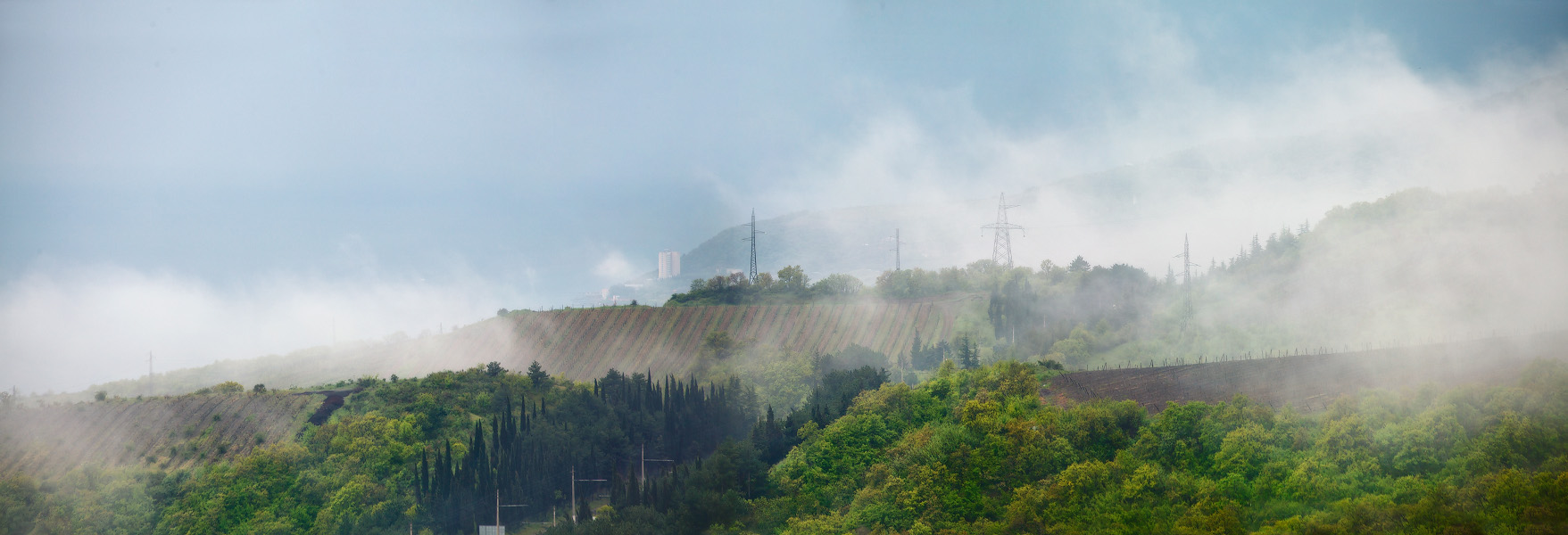 Вид на дождливый ЮБК