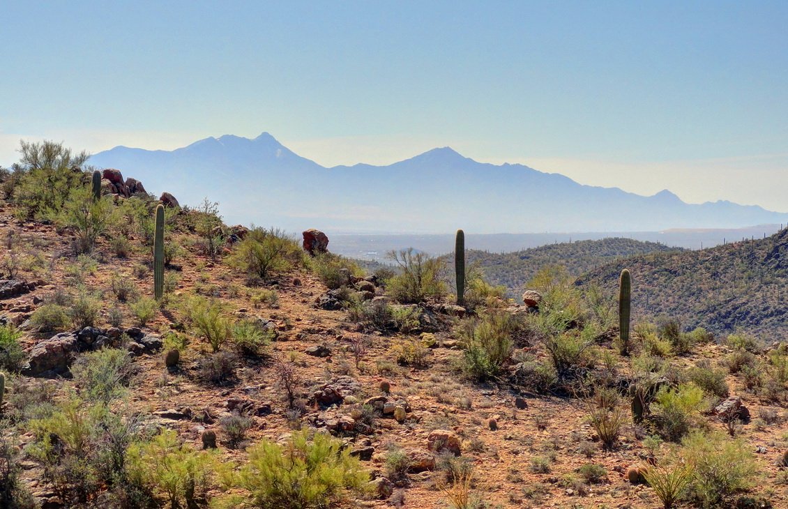 пустыня, горы, полдень