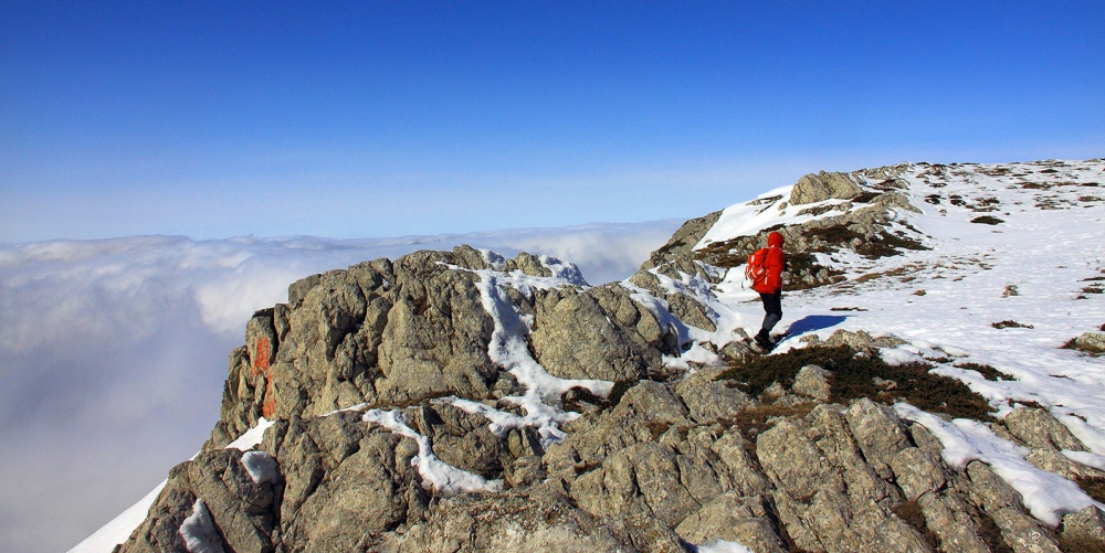 Уходя уходи