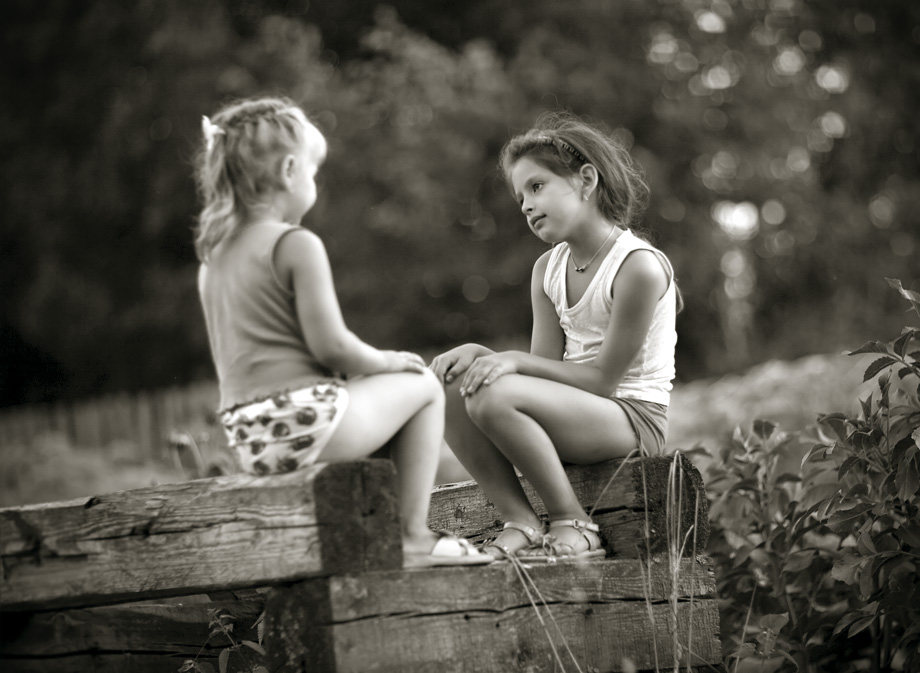 игра в переглядки на завалинке