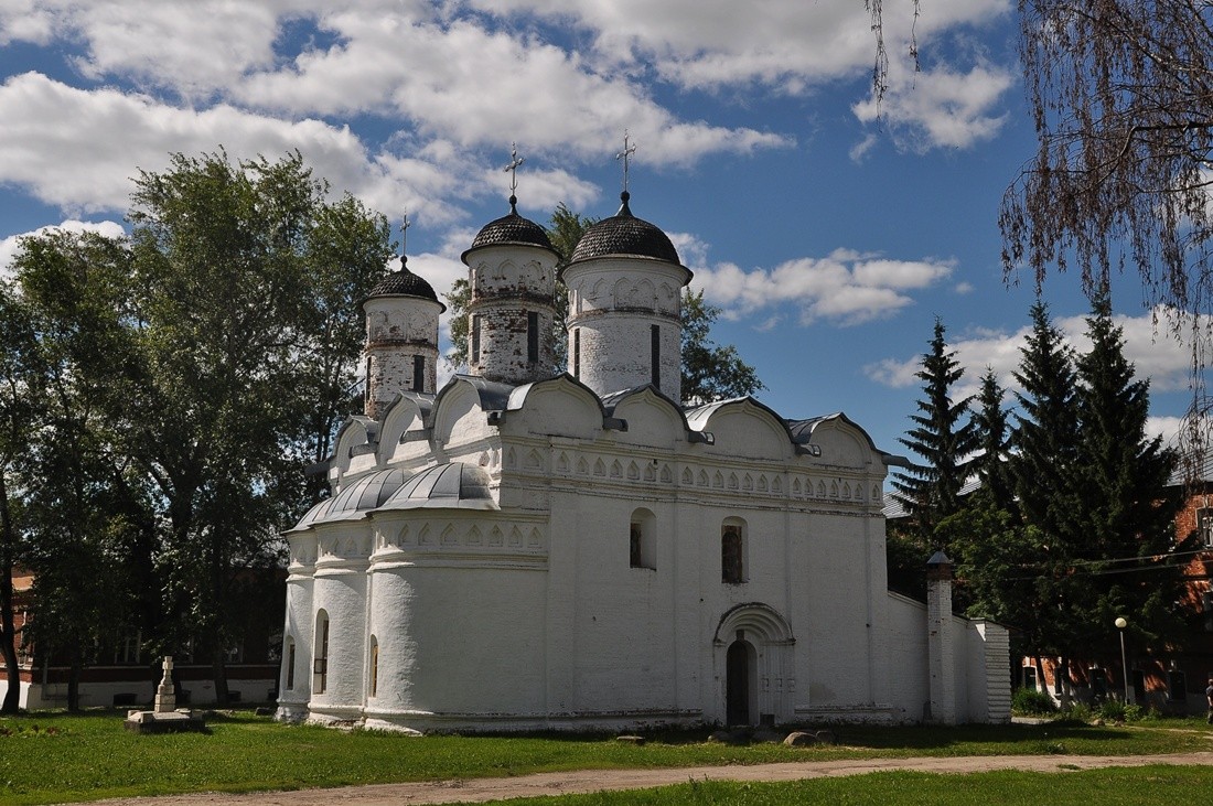 Прогулка по монастырю