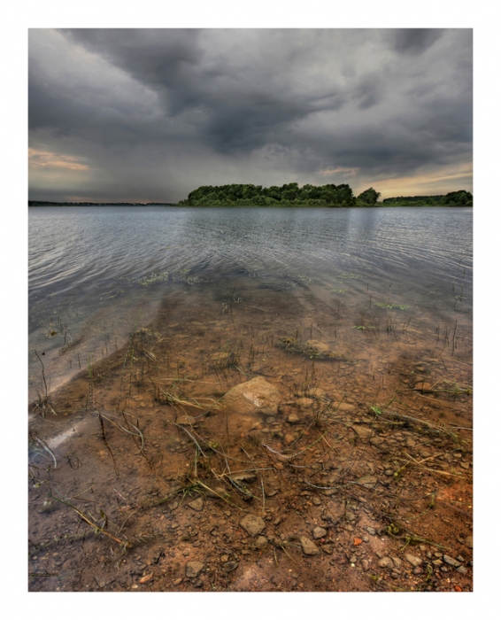 из-за острова...