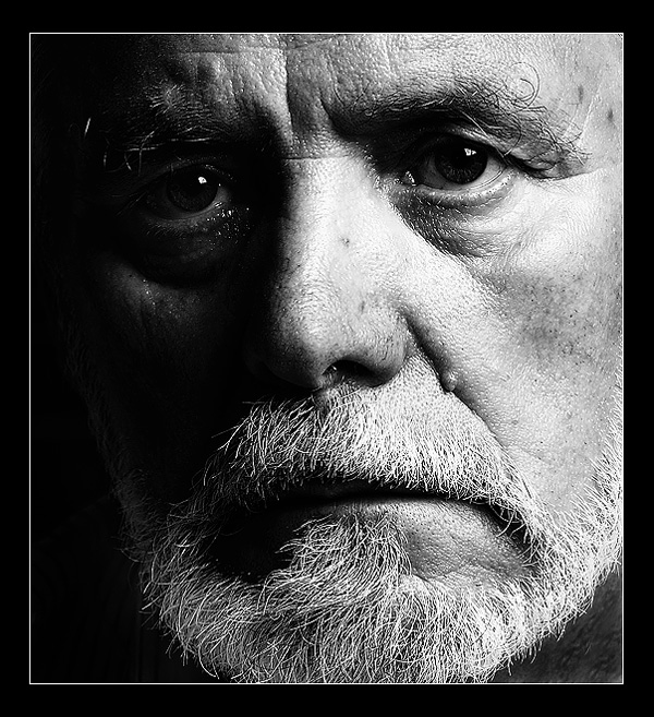 Художник Евгений Жилин