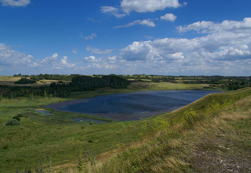 Городищенское озеро. Вид с Труворова городища