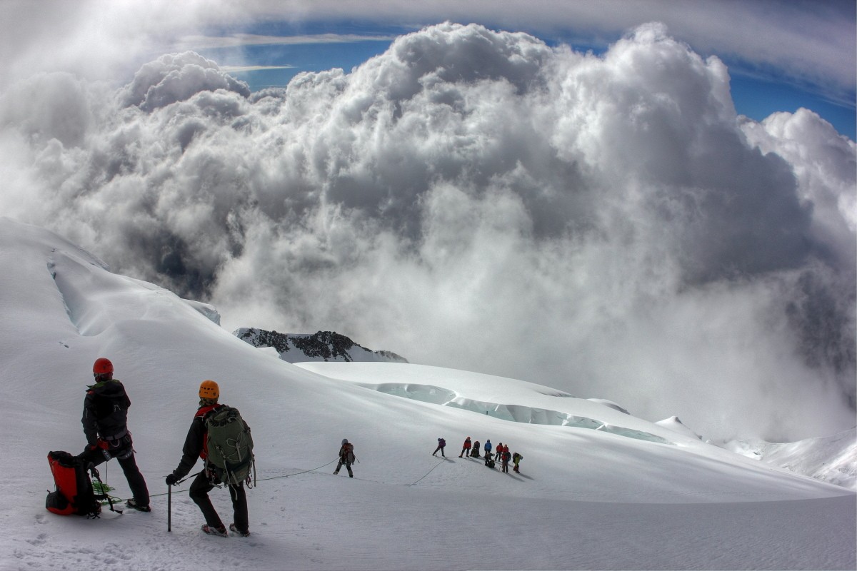 Связанные одной целью...