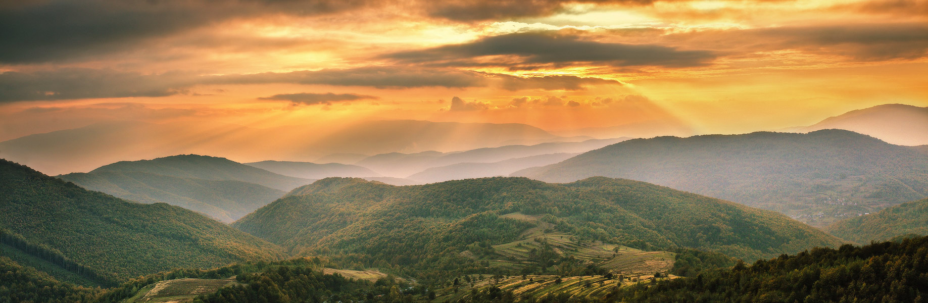 Осенний вечер в горах