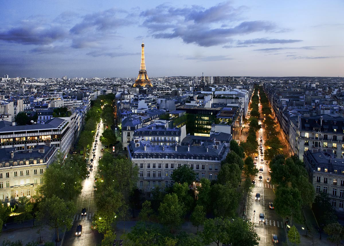 огни вечернего города