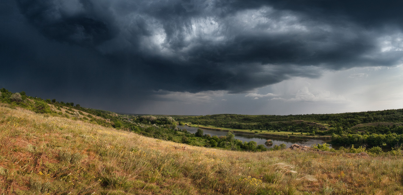 Майская гроза над Южным Бугом