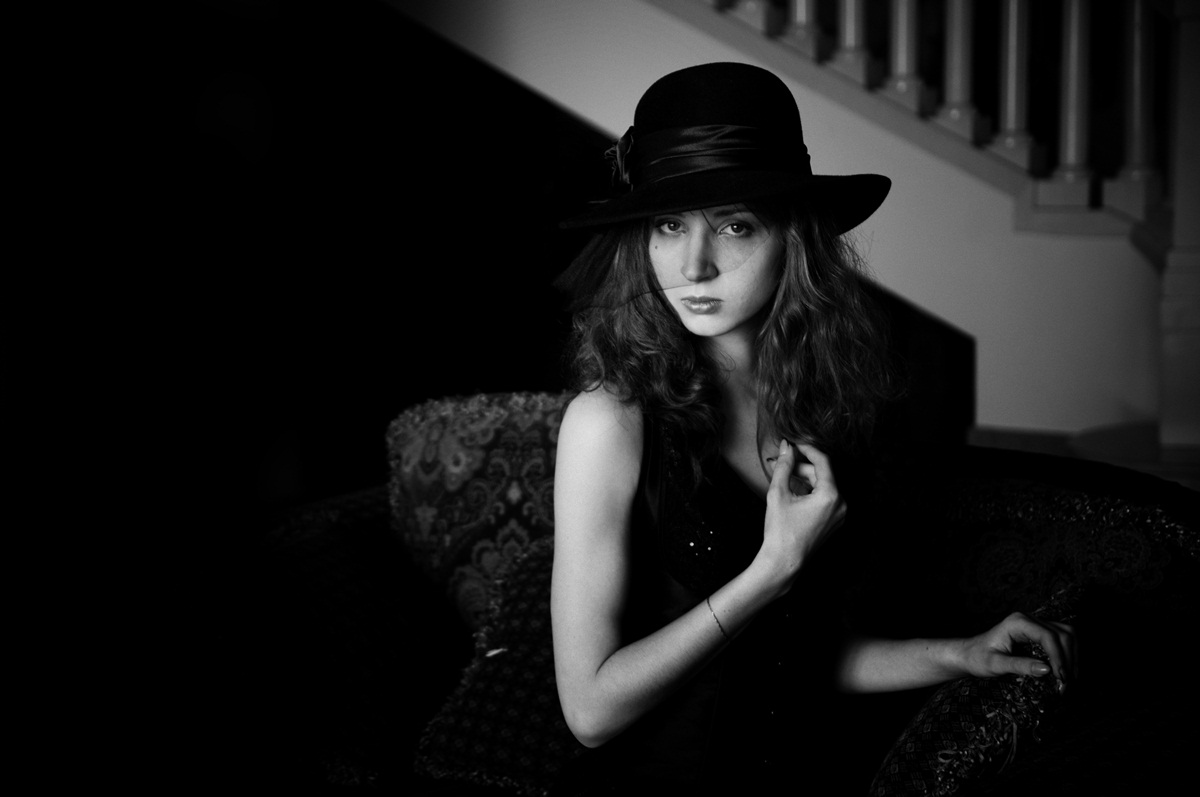 Девушка в шляпке