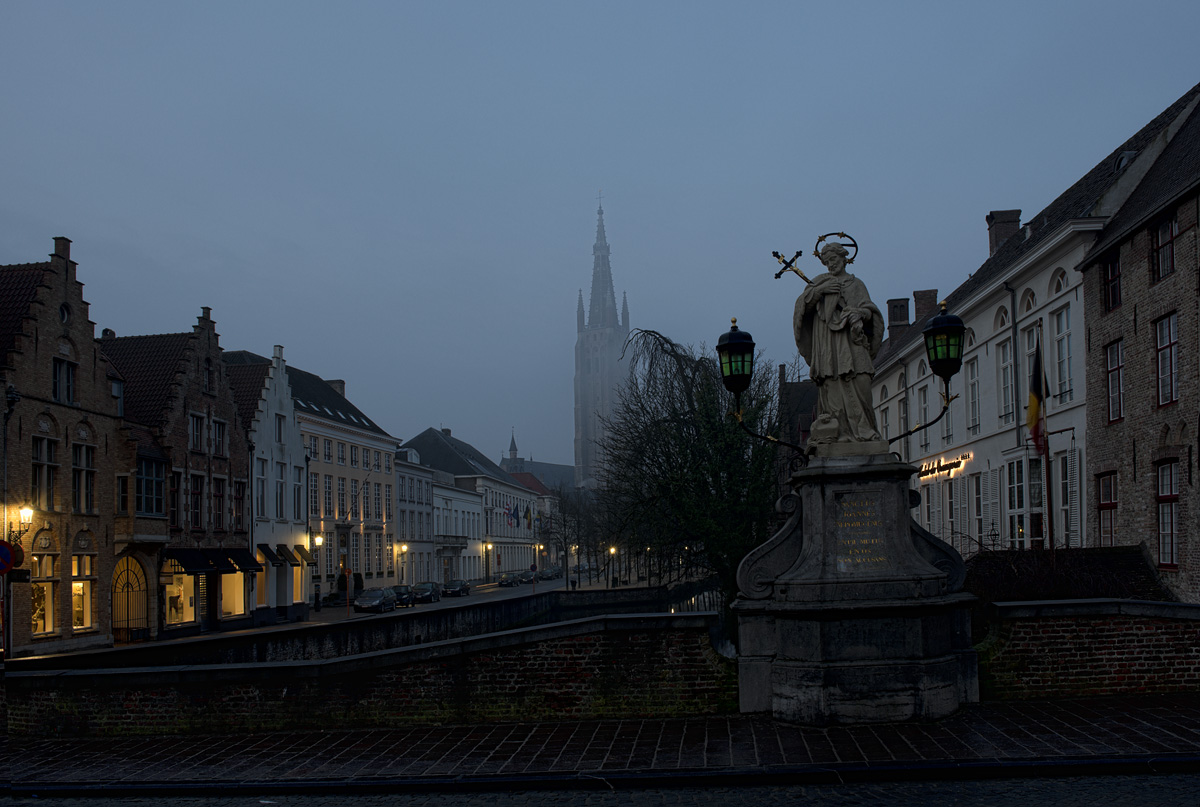 на рассвете