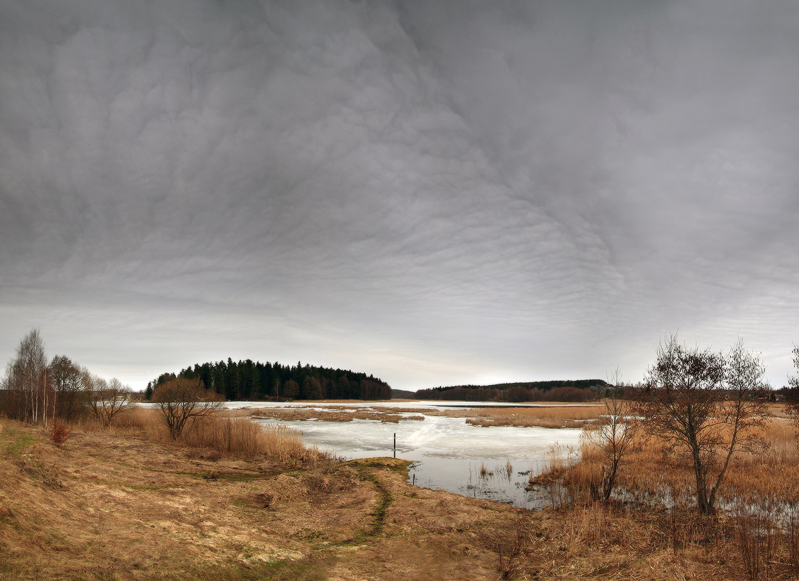 хмурый апрель