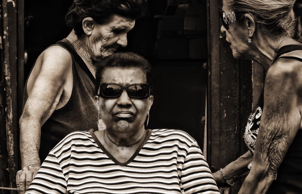 ПОРТРЕТ В ИНТЕРЬЕРЕ