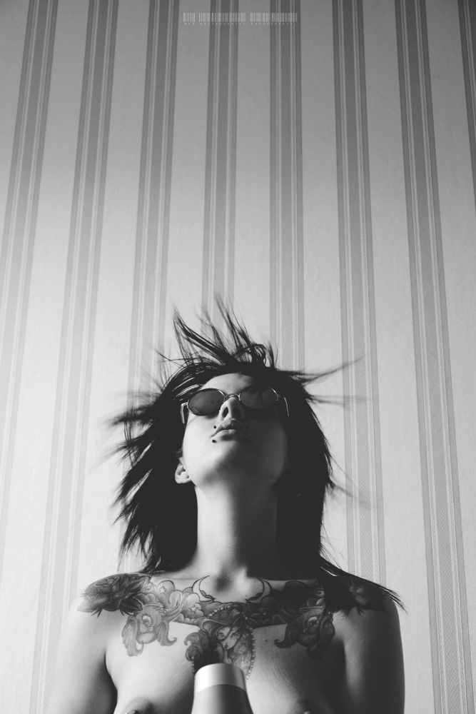 под феном...