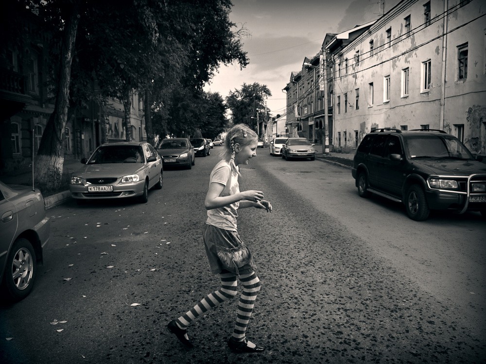 Одна в городе