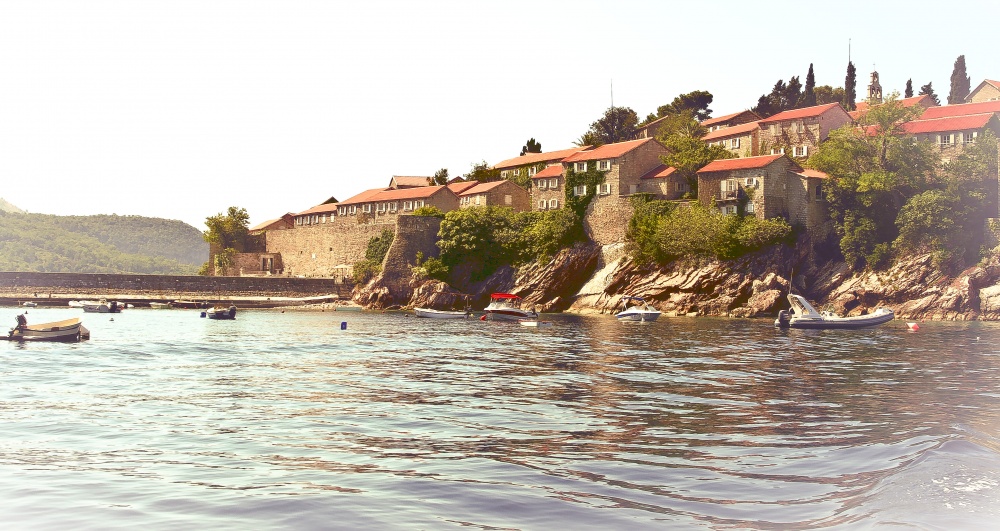 объезжая вокруг недоступного....