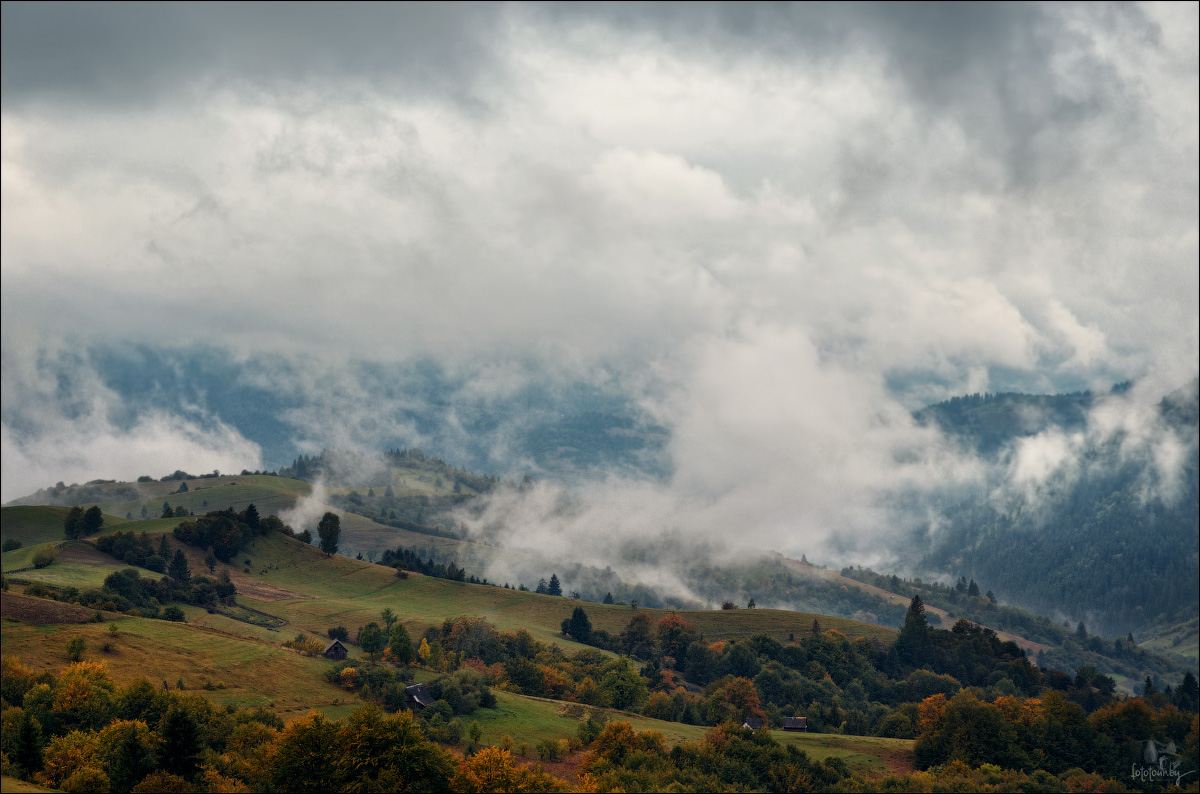 / Горы дышат облаками .... /