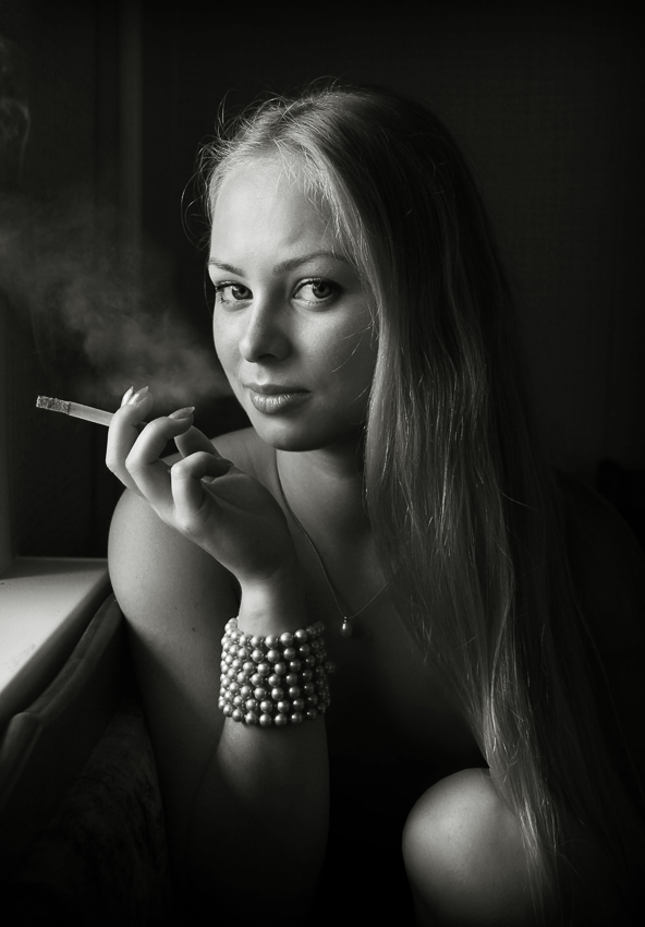 У окна на кухонке