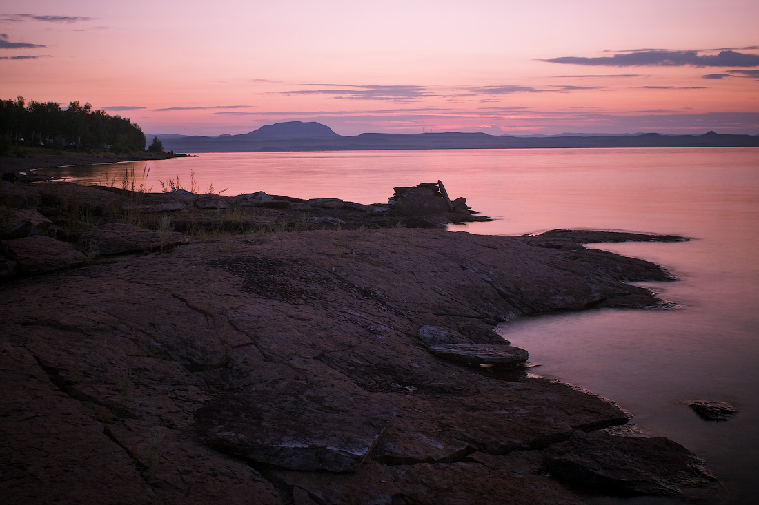 Ночь отступает