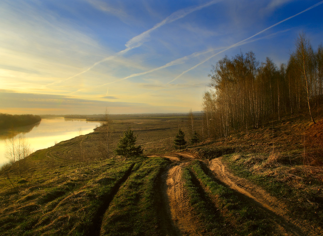 Спускаясь к Клязме. Дороги.