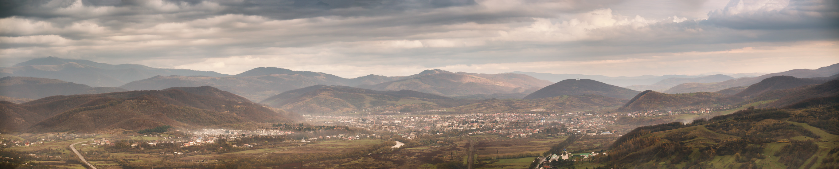 Вид на Сваляву и Боржаву