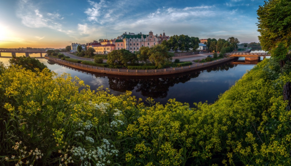 Цветной город.