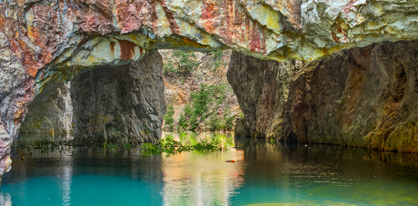 passion for speleology and solid Earth