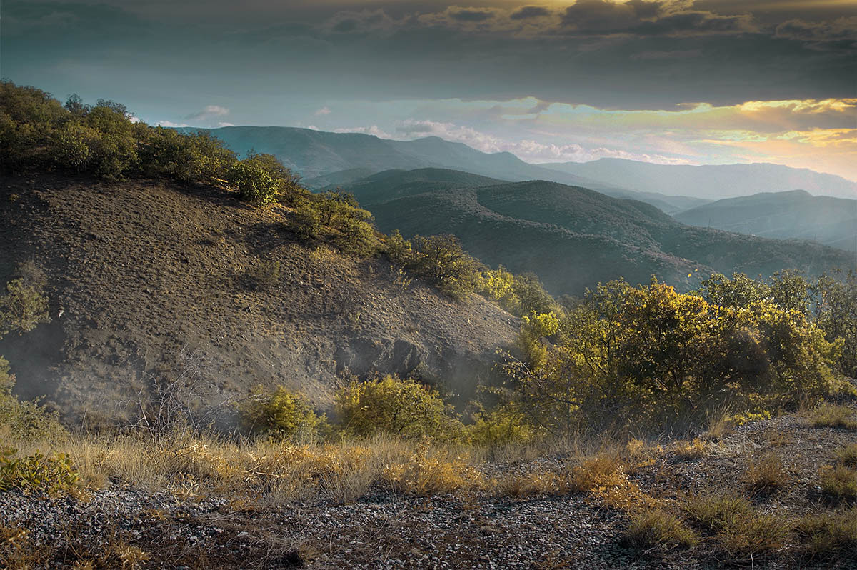 Гора с горой...