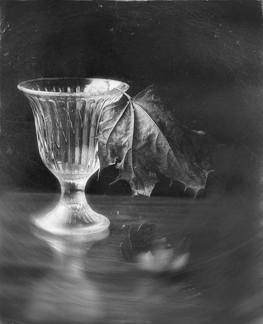 Закружился лист осенний...