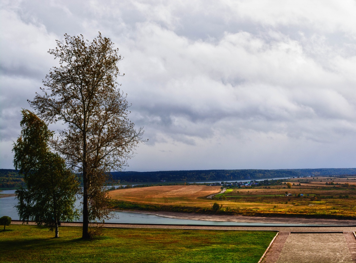 Просторы реки "Томь"