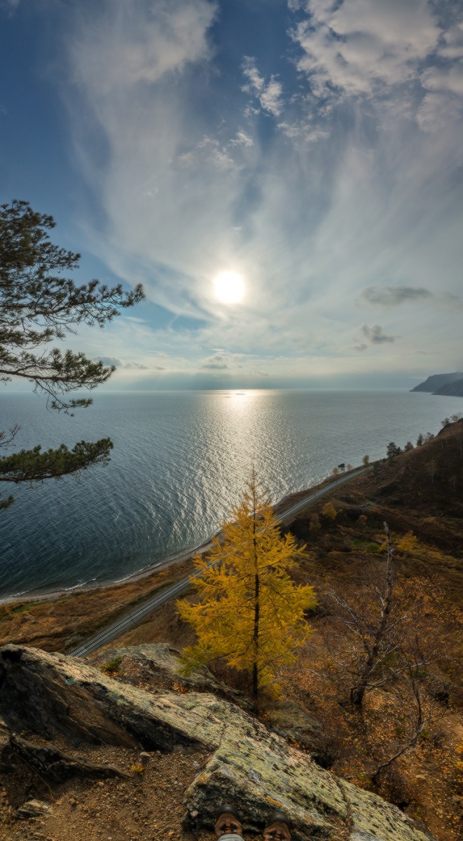 Вверх, к облакам.