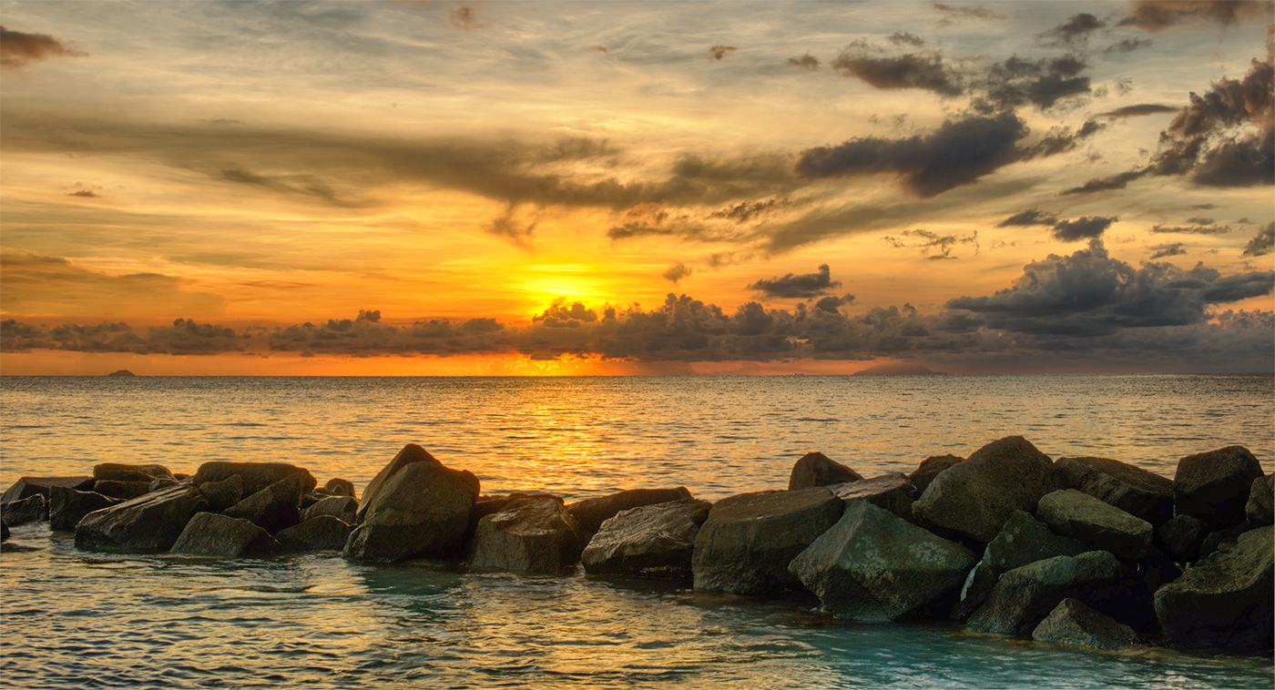 nearly complete sunset.........