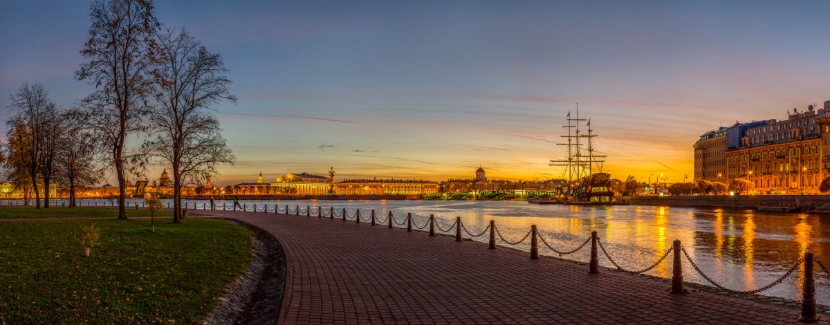 Вечерняя прогулка.