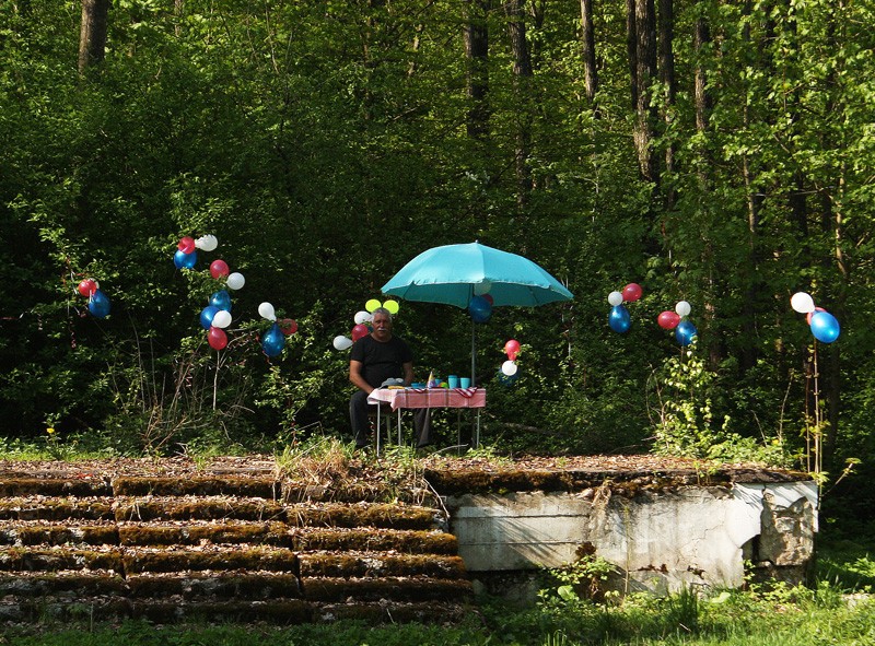 Один, совсем один