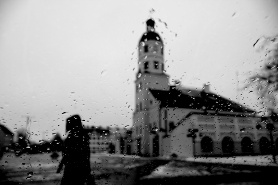 То ли женщина, то ли видение