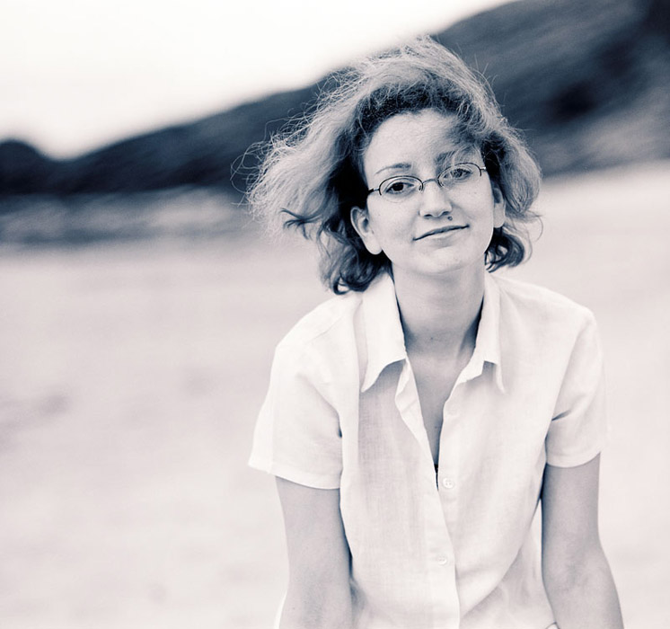 Портрет рядом с океаном