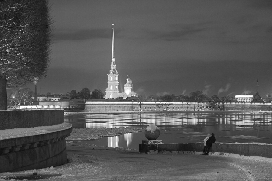 обычный взгляд на обычную Петропавловку...