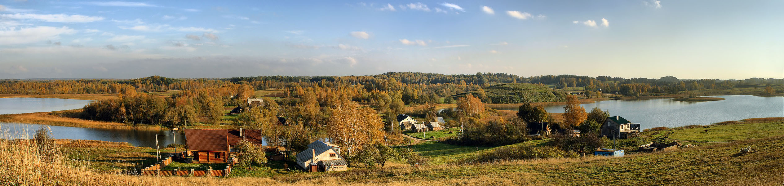 Деревенька на озерах