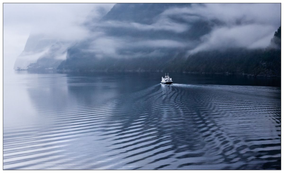 звенящая тишина...