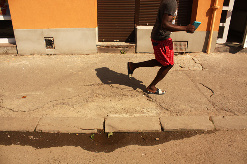 Три цвета: Красный